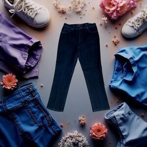 Women's Dark Blue Straight Jeans by Gloria Vanderbilt